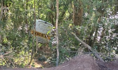 MICRO-ÔNIBUS PERDE OS FREIOS E SAI DA PISTA NO Vila Nova, deixando muitas pessoas feridas